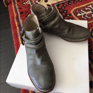 Free People Braeburn booties (olive)